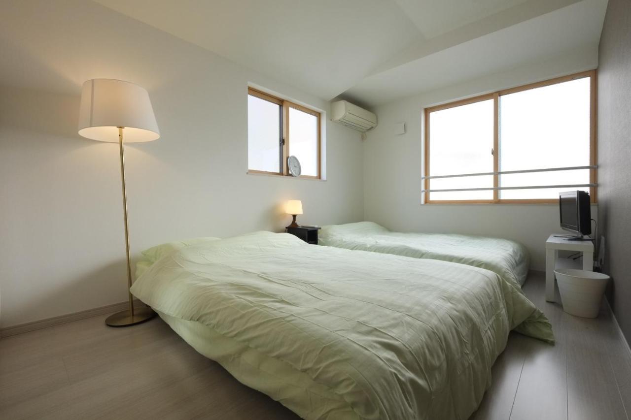 Ln05 New Home In Sannomiya With Own Car Park Kobe Exterior photo